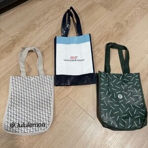 Lululemon and Vineyard Vines Resuable Bags
